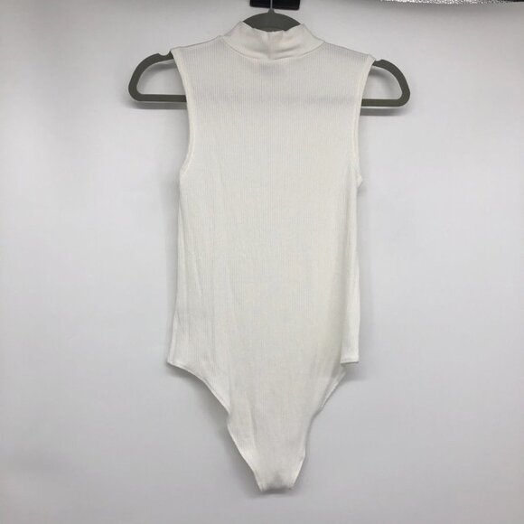 She + Sky White Ribbed Mock Neck sleeveless Bodysuit size L - Picture 2 of 14